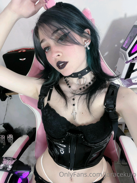 busty petite onlyfans free sexy gallery