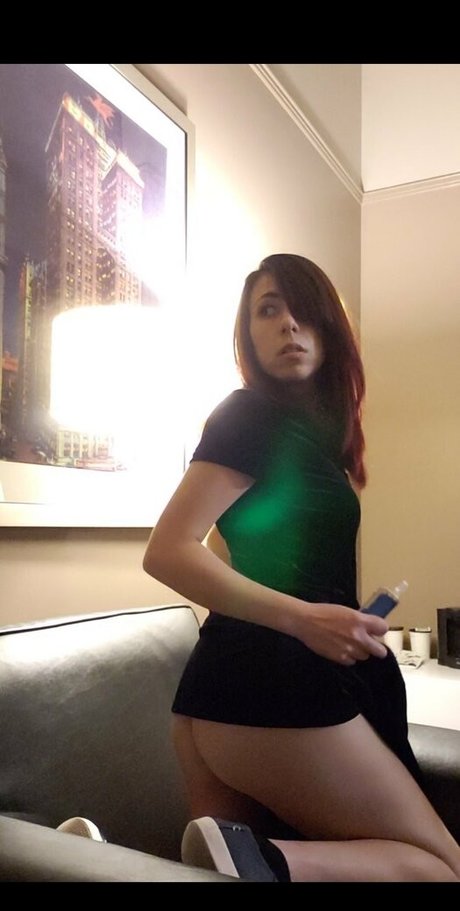 Nomnstromn model exclusive gallery