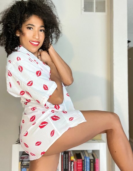 Marti Belle free actress img