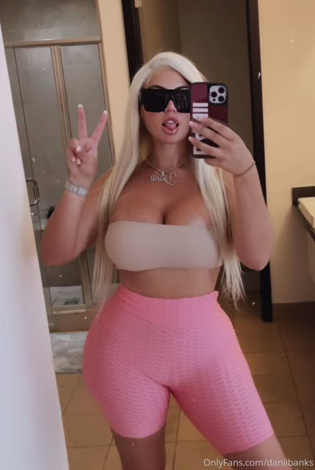 Danii Banks star hd pic