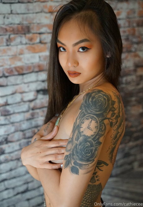 CathieCee pornstar sex pictures