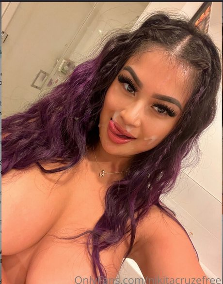 Nikita Kim star adult images