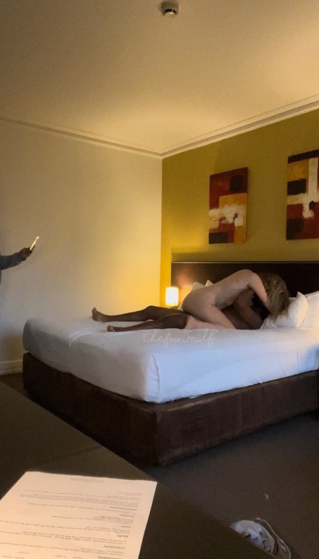 FunMum star sex pictures