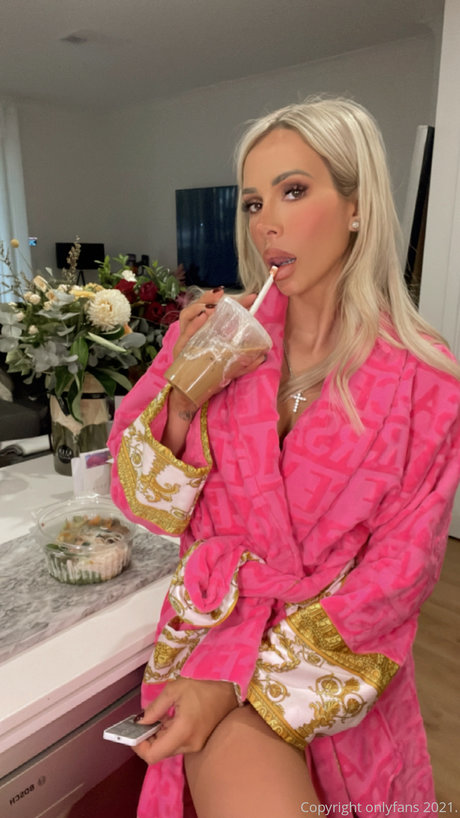 fat mature onlyfans art naked picture