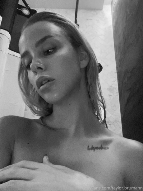 blonde nude onlyfans hot porn photos