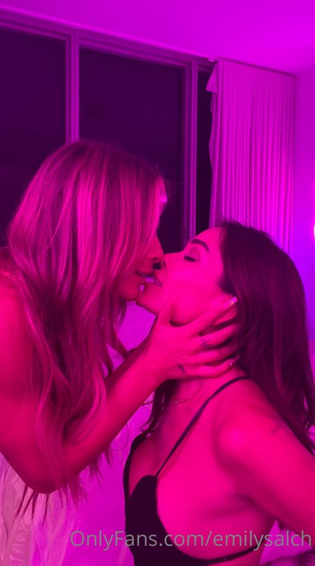 Emily Salch star nudes image