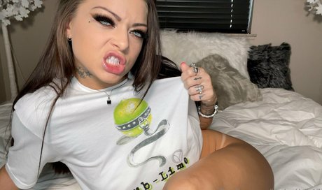 Kimber Veils model art picture