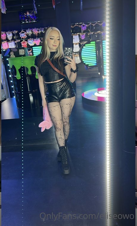 Eliseuwuu model hot photos