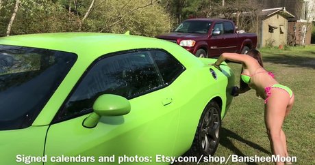 Bansheemoon naked model archive