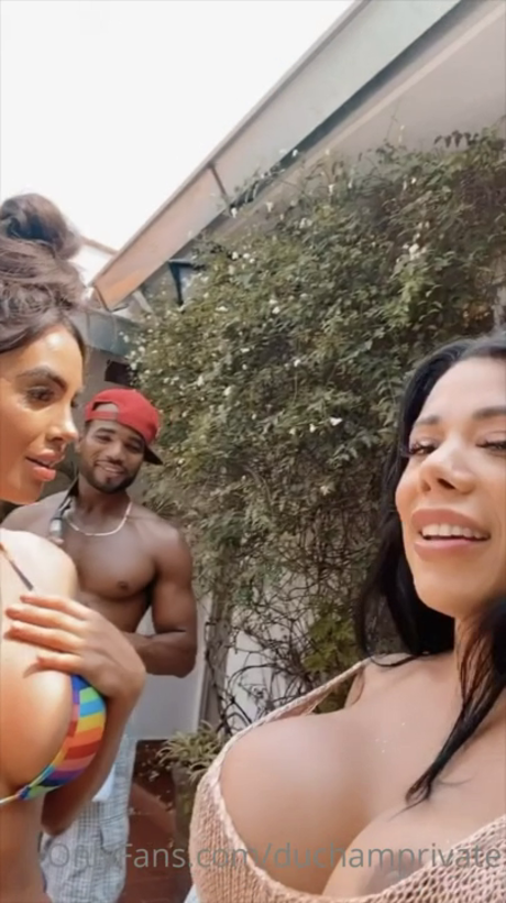 Samie Duchamp pretty actress picture