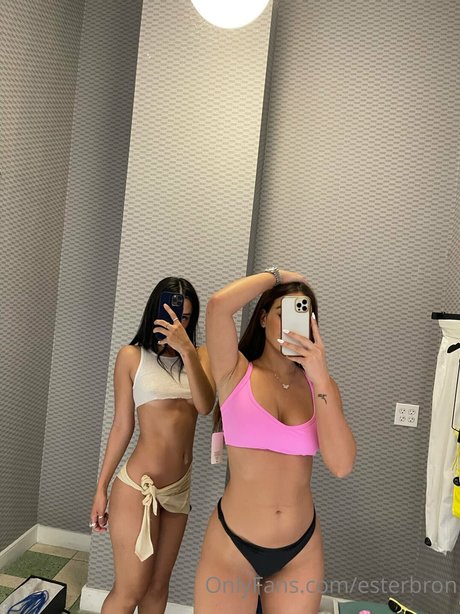 Esterbron sexy star galleries