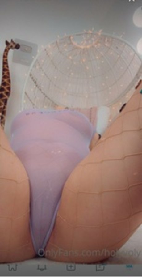 Holyyoly best model archive