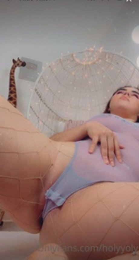 Holyyoly star free picture