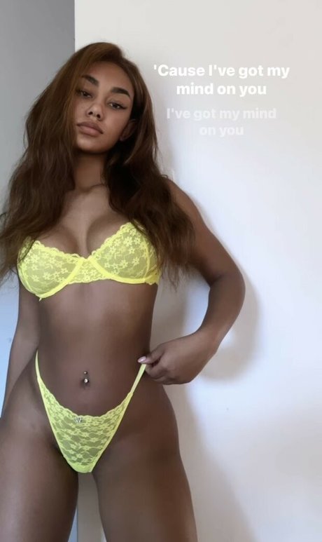 llleasy pornstar top photo