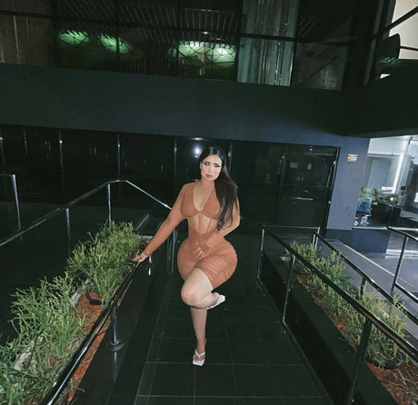 Iamalesita perfect pornstar pics