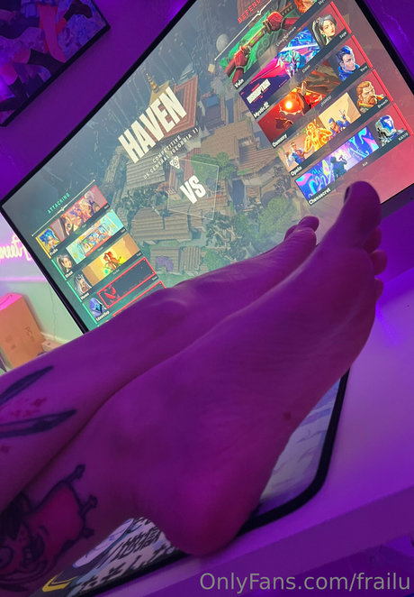 Frailu model exclusive images