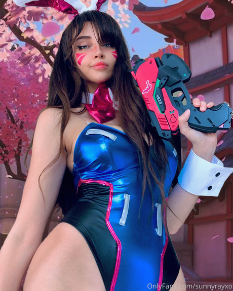 sunnyrayxo pornstar nudes pic