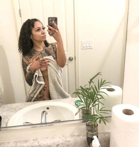 Omgyoash adult star pic