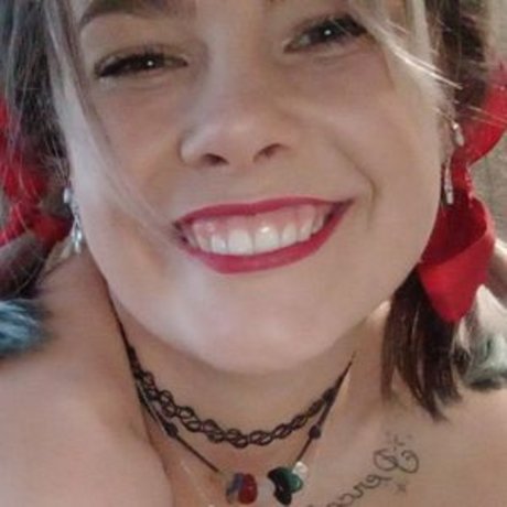 _Alien in Wonderland beautiful model img