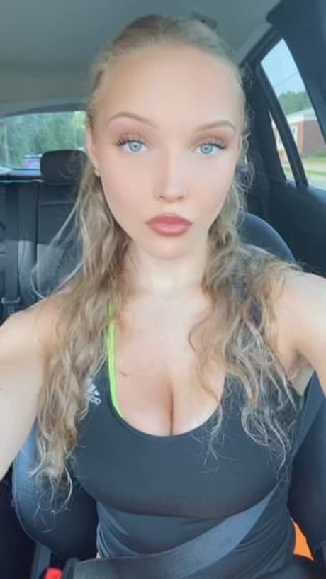 Evie And Ellie Erikson high quality star photo