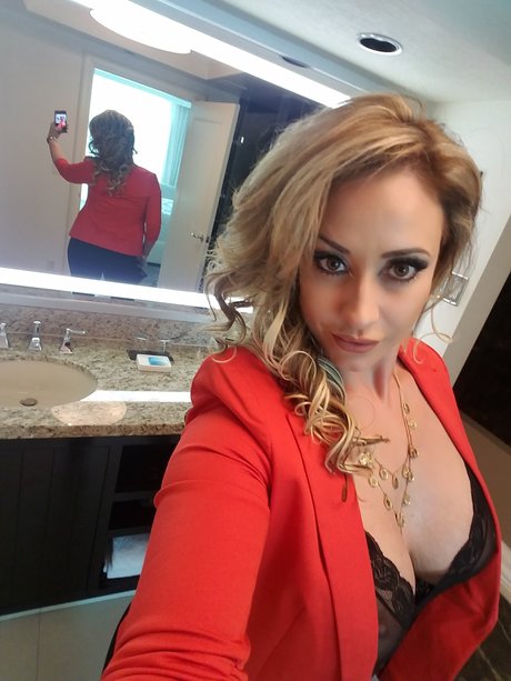 Eva Notty pretty model picture