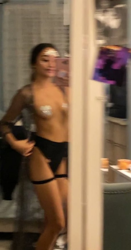 Stepsis top star pictures