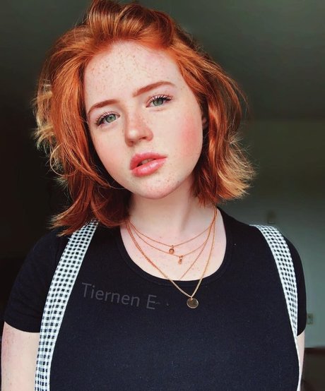 Blue Tiernen model pornographic galleries