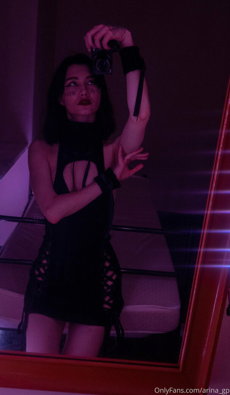 arina gp model exclusive image