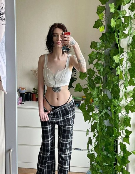 arina gp nudes pornstar picture