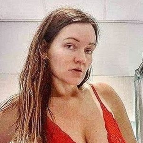 TheOnlyLuca hd actress gallery