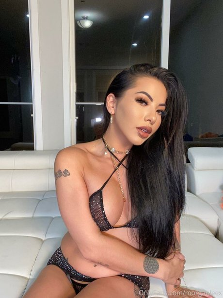 Morgan Lee sexy pornstar pictures