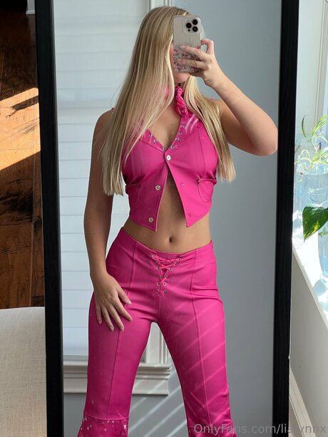 Lialynnx hot actress photos