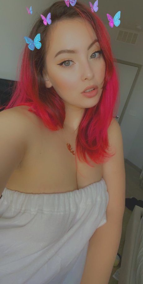 Woe Alexandra star sexy image