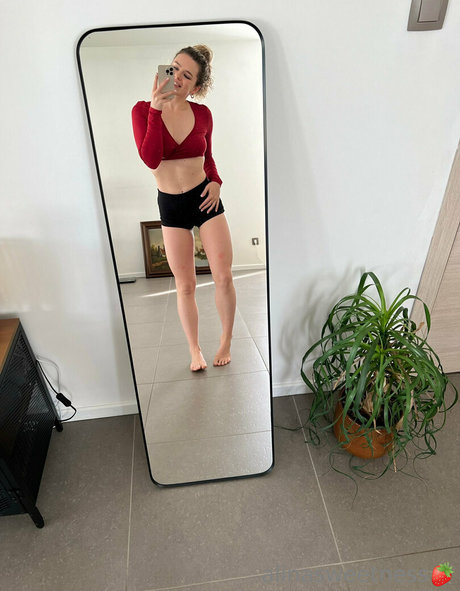 alinasweetness pornographic star photo