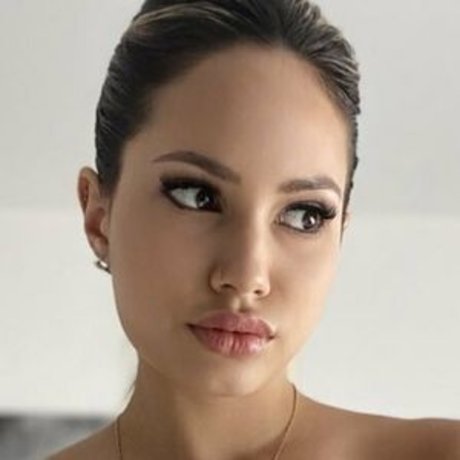 Marini Fit adult actress gallery