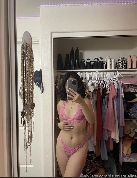 Dawn Jaqueline naked model pic