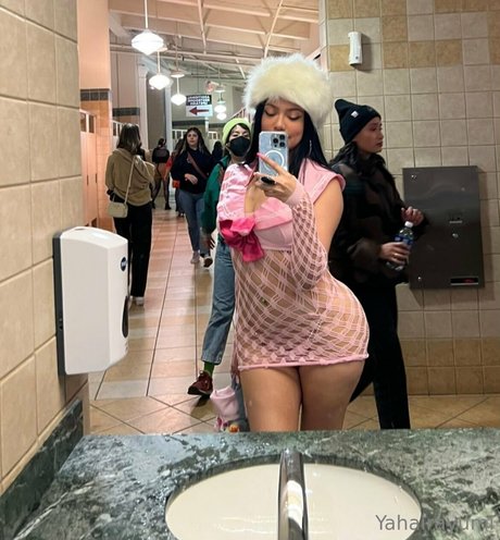 Yahaira Yumi pornstar high quality gallery