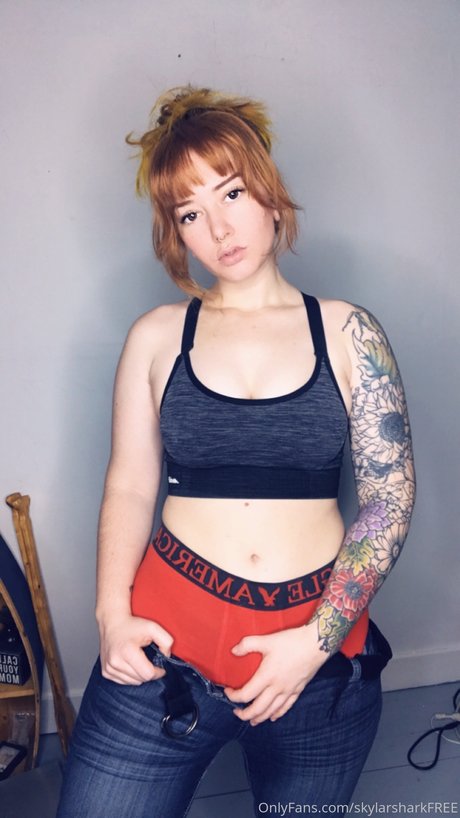 Skylarshark pornstar naked archive