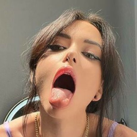 Stormy Summers model best pic