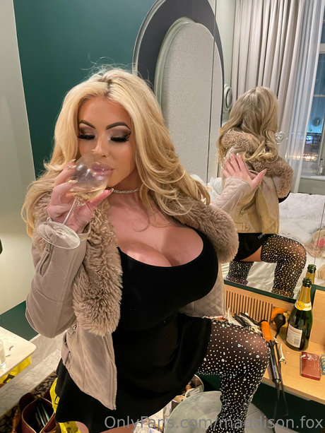 Maddison Fox beautiful star picture