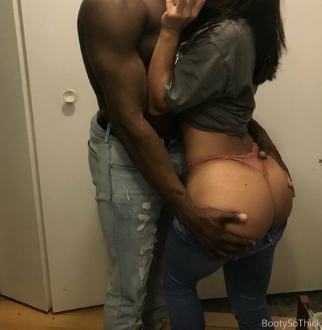 pregnant ebony onlyfans sexy nude photo