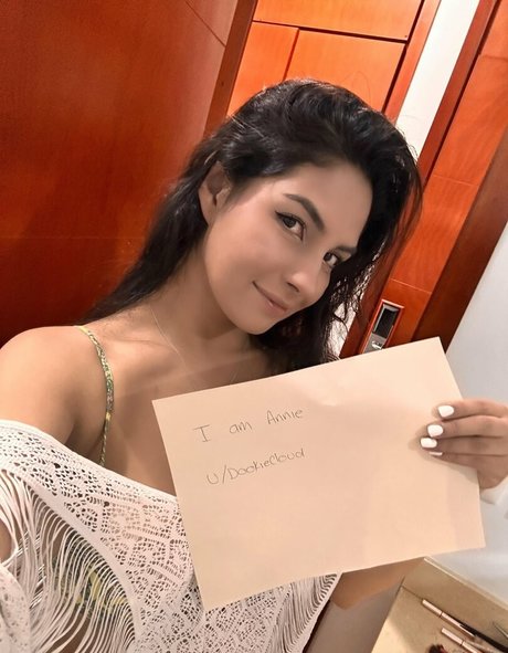 Annie Guzman porn star archive