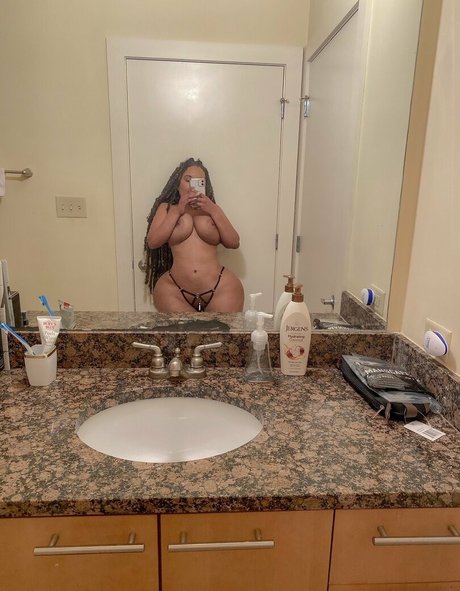 Raychiel exclusive pornstar archive