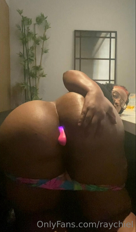 Raychiel xxx pornstar pics