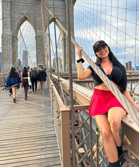 Kat Corrao star xxx archive