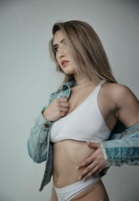 bellmania pornstar erotic gallery