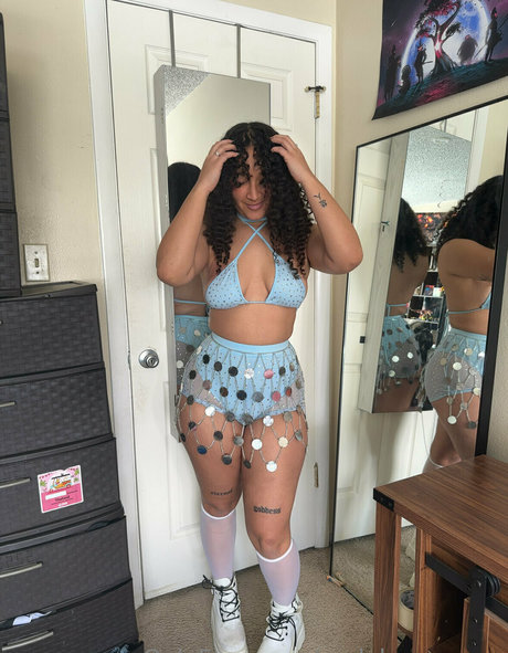 EDMFlowerFairy star pornographic pic