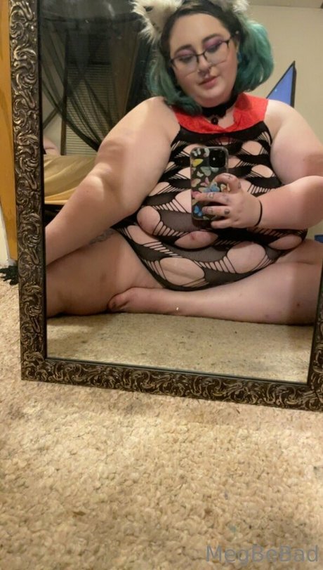 megbebad star top picture