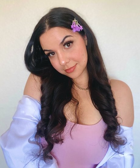 Obviously Queen erotic pornstar pic