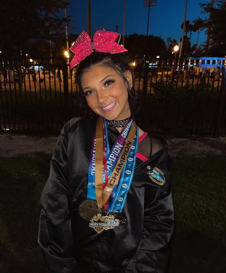 Kenley Pope model hd image